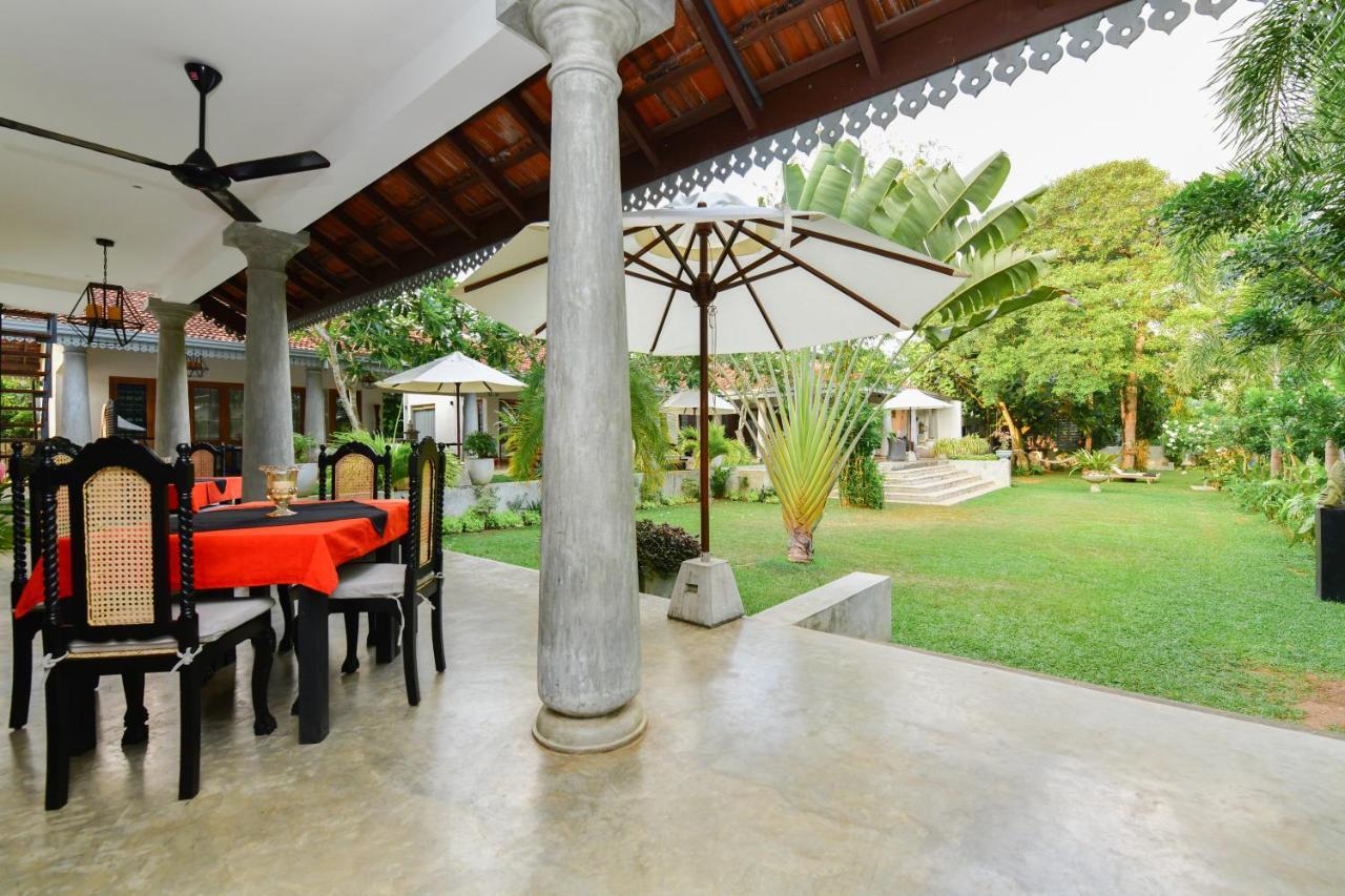 Tropical House - Jungleside Villa Hikkaduwa Exterior photo