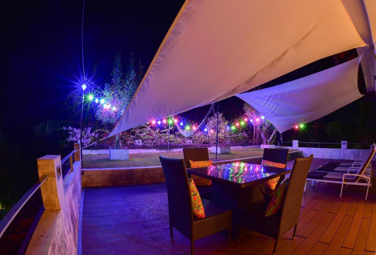 Tropical House - Jungleside Villa Hikkaduwa Exterior photo