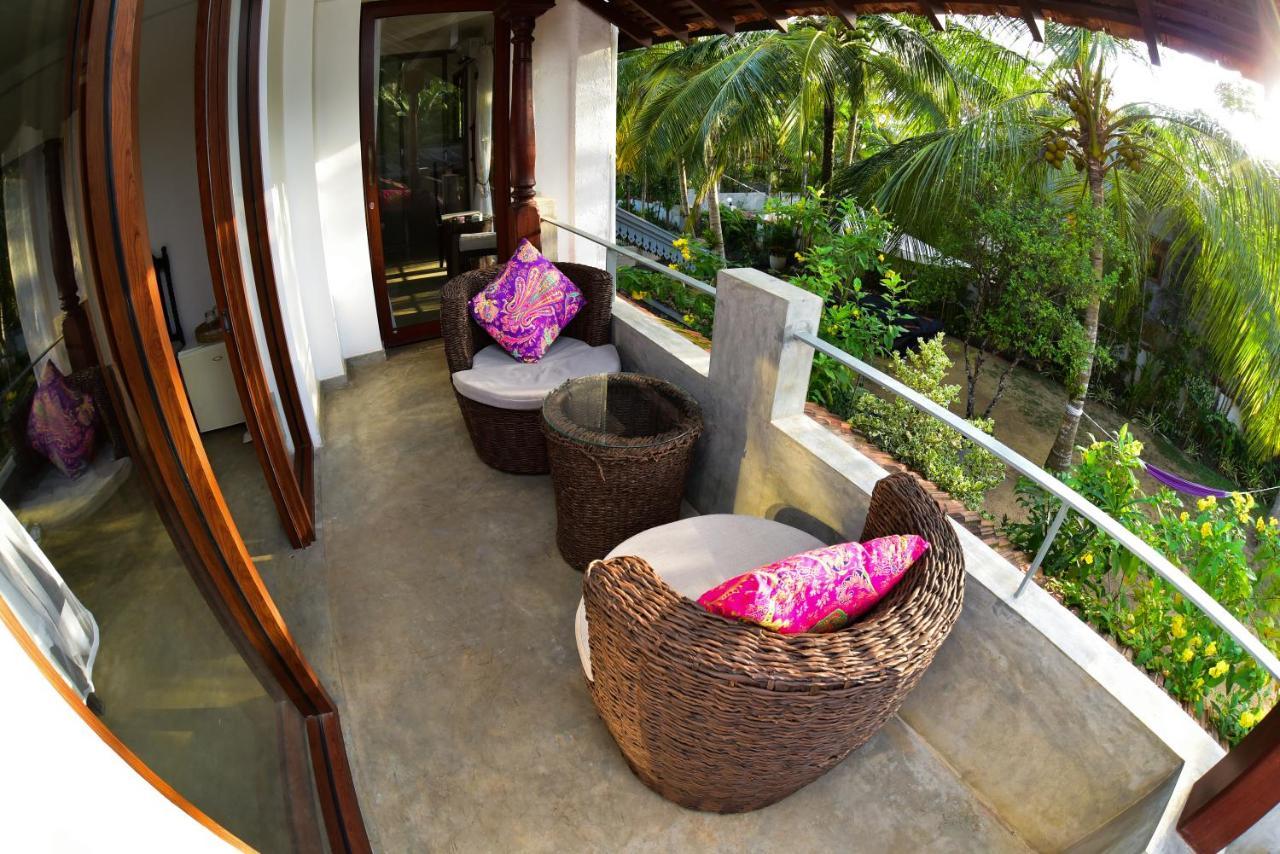 Tropical House - Jungleside Villa Hikkaduwa Exterior photo