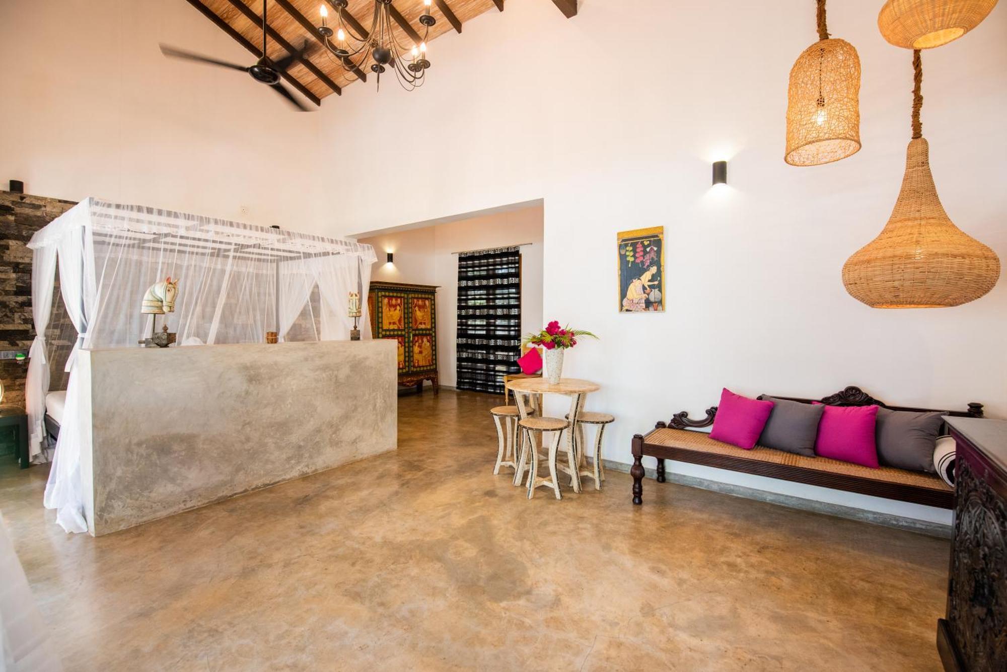 Tropical House - Jungleside Villa Hikkaduwa Room photo
