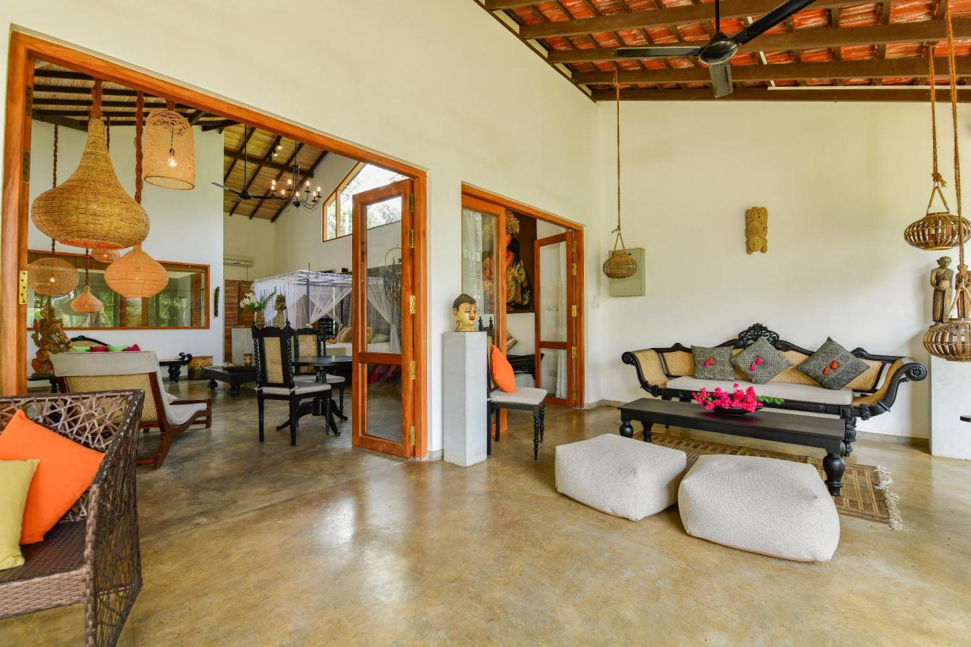 Tropical House - Jungleside Villa Hikkaduwa Room photo